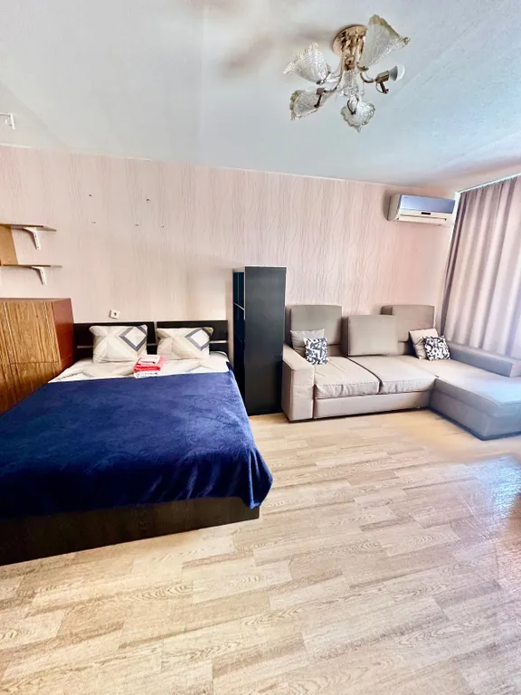 Просторная квартира в хорошем тихом районе