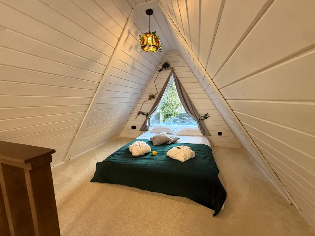 Коттедж А-фрейм коттедж Мята с бассейном — Прасковеевка