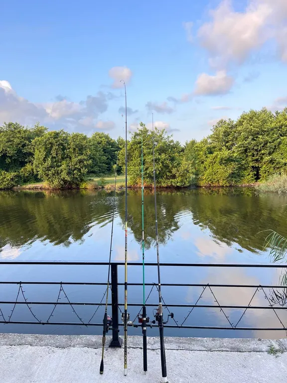 Riverside Cottage R104