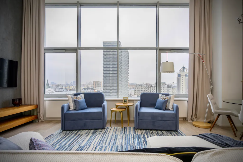 Стильный видовой апартамент в центре