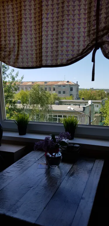 Светлая квартира в тихом месте недалеко от центра