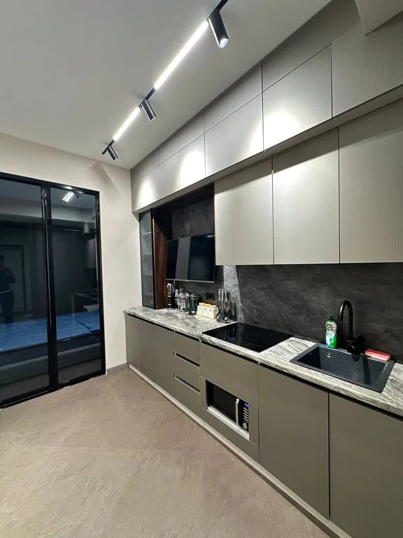 Уникальная квартира у метро Дружба народов U-tower 2