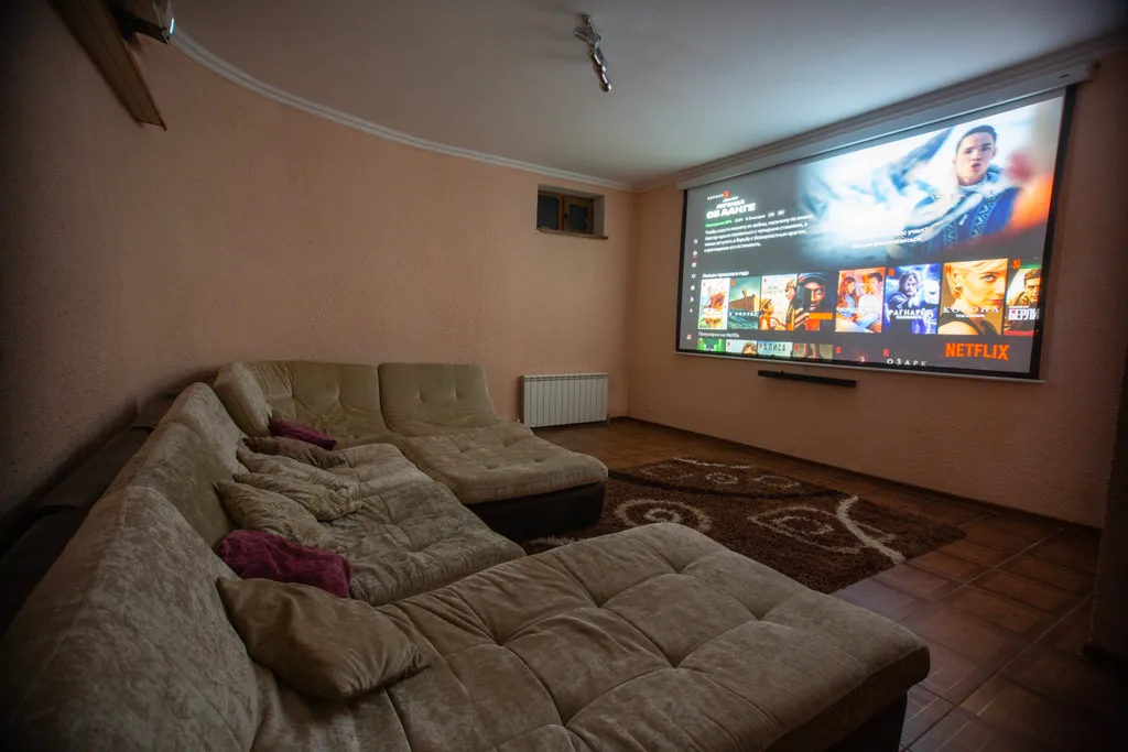 Уютный коттедж на берегу озера