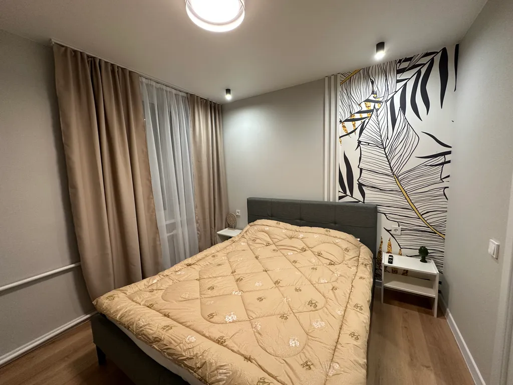 Соната - дизайнерская 1-комнатная квартира евро-2 в самом центре у ЦУМа