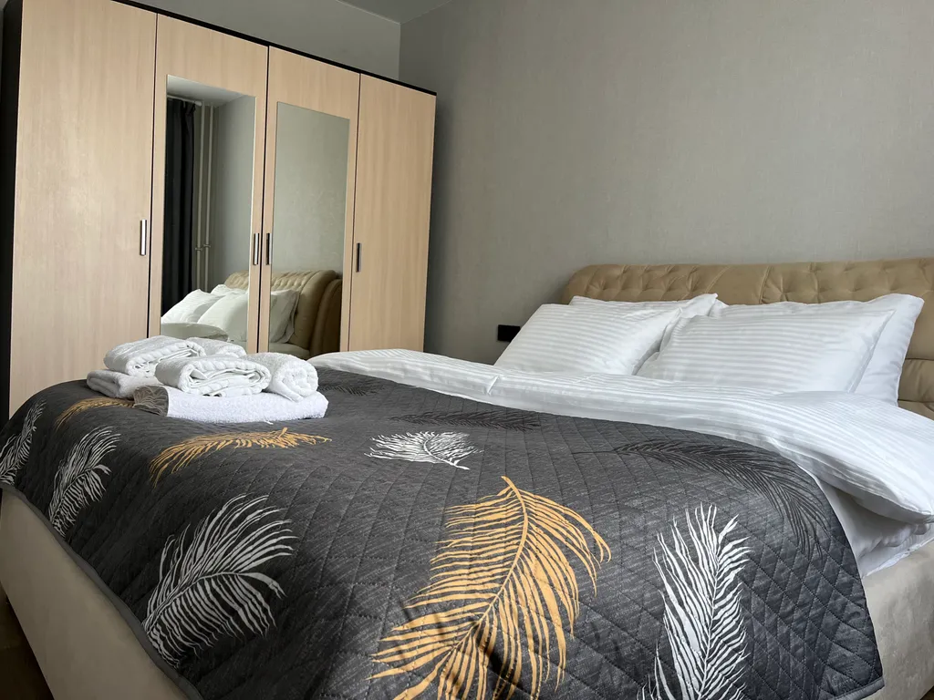 Квартира Просторные апартаменты в центре города — аренда посуточно в Челябинск