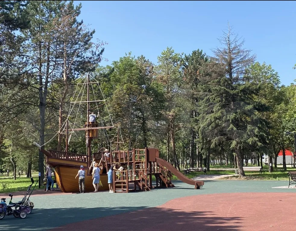 Уютная квартира в живописном месте у озера