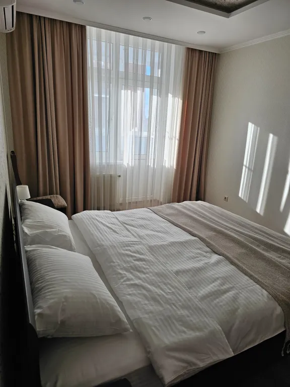 Квартира возле парка "Краснодар" (2-х комнатная)