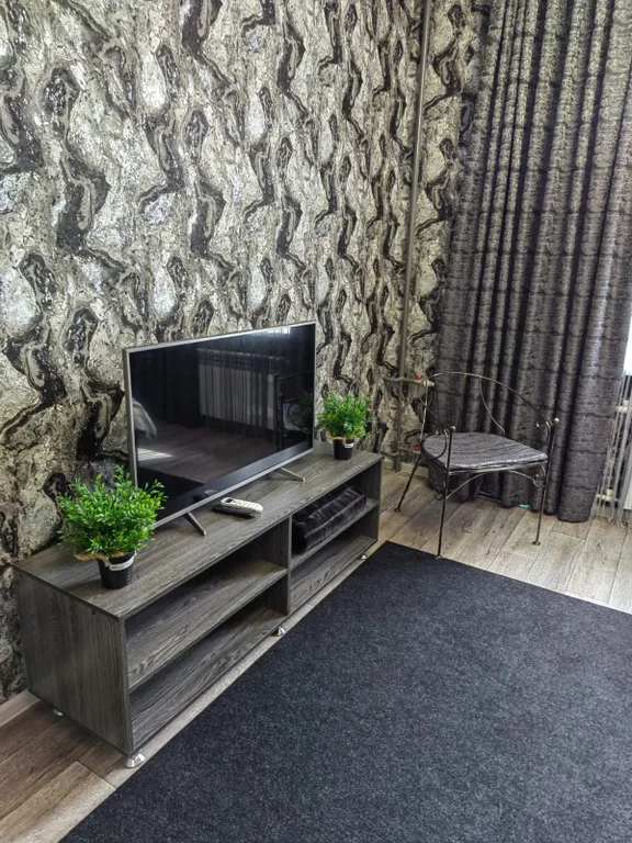 Сталинка в историческом центре, с парковочным местом