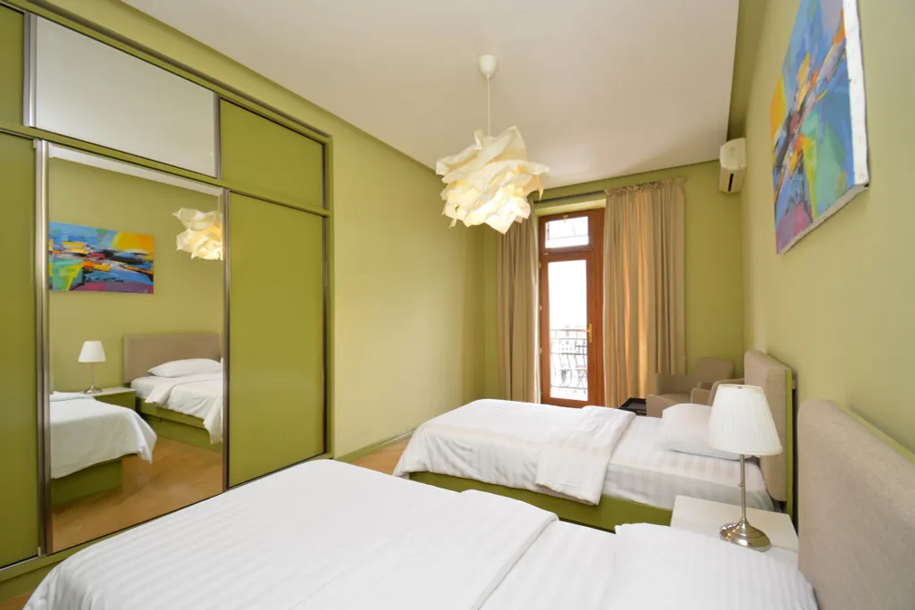 Уникальная квартира на Каскаде (в самом сердце города)