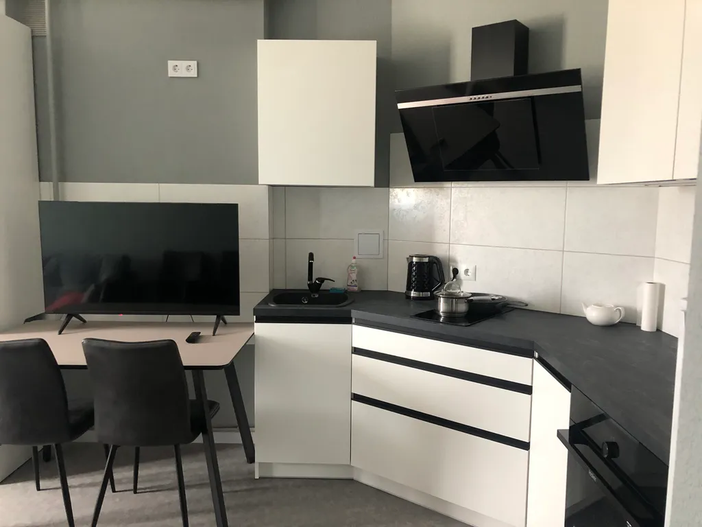 Новая современная квартира в курортном городе