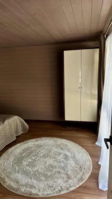 Вип шале на берегу реки, с банным чаном на террасе