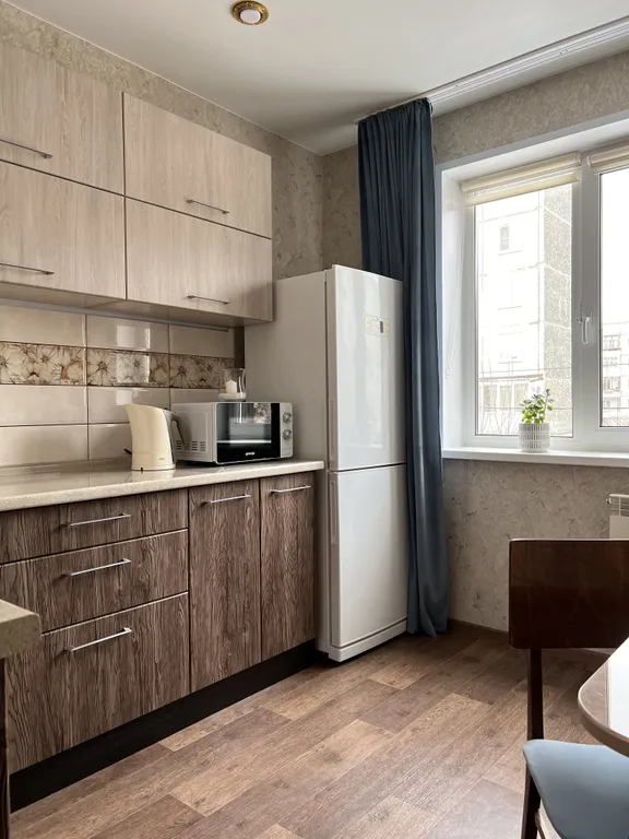 Квартира Просторная квартира с видом на сквер — Красноярск