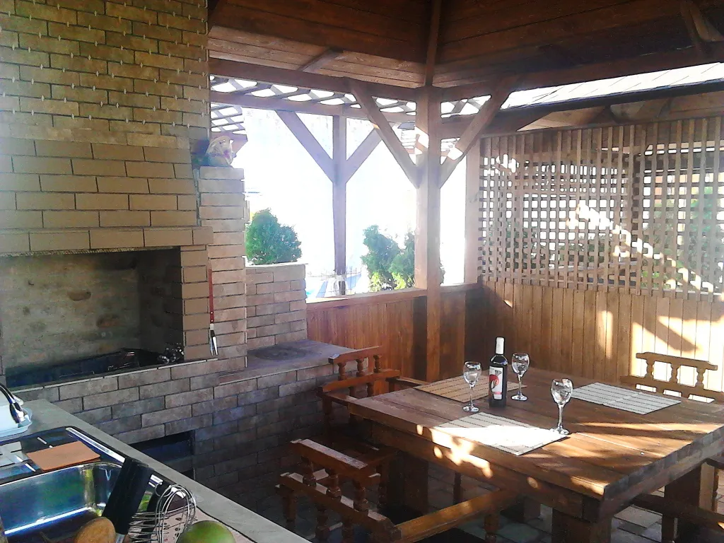 Коттедж с видом на бассейн