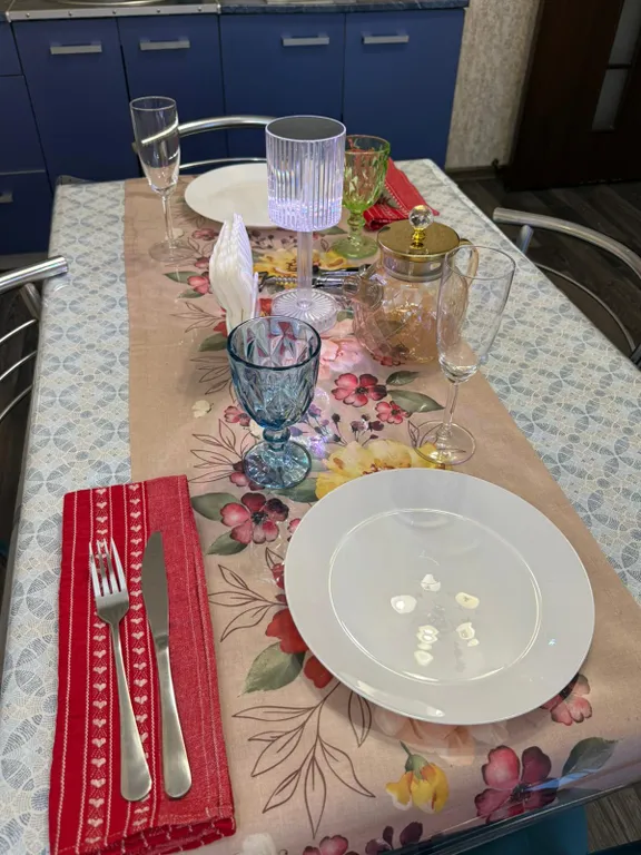 1 комнатная квартира прямо возле метро