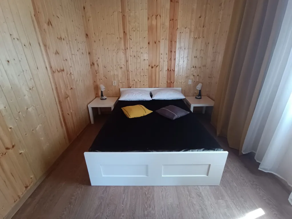 Дом с большой терассой