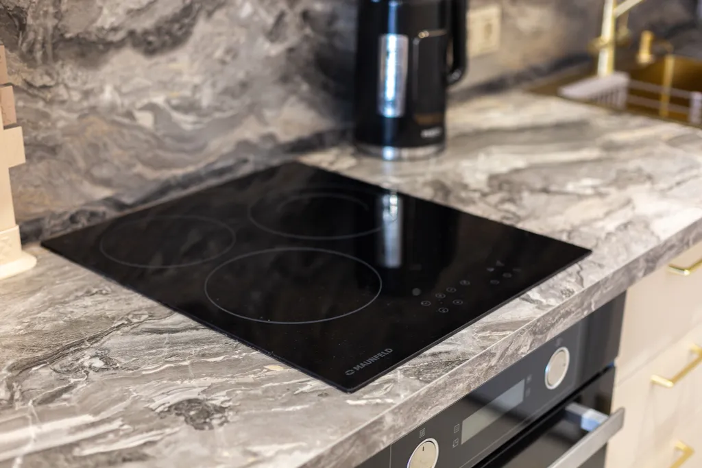 Дизайнерская 2-комнатная квартира в ЖК Летний с балконом