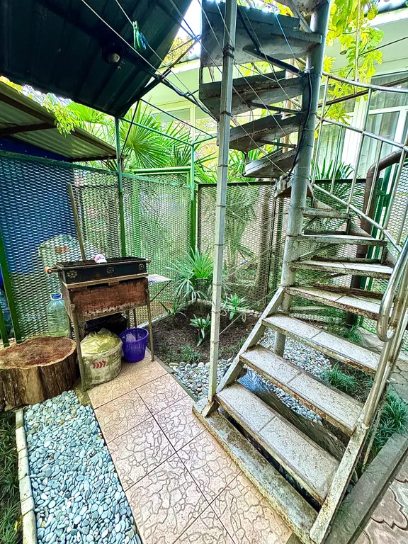 Уютная светлая чистая с балконом квартира центре, возле моря