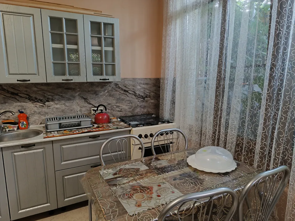 Коттедж Дом утопающий в зелени и очень уютный — Геленджик