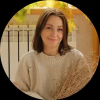 Елена Исакова