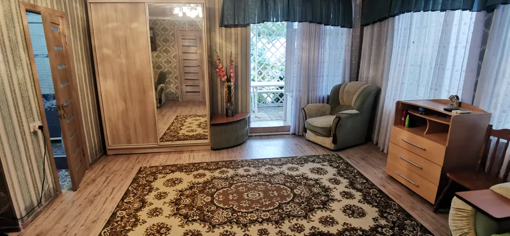 Квартира Квартира Уютное место в центре поселка — Кучугуры