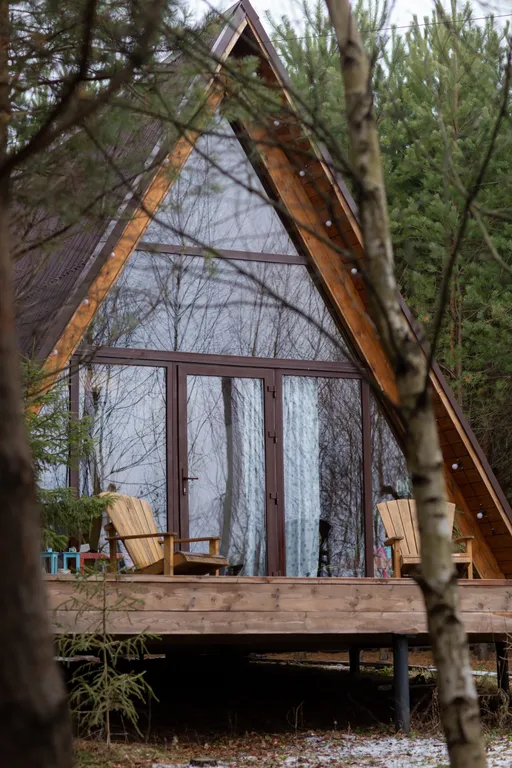 Гостевой домик A-frame в сосновом лесу