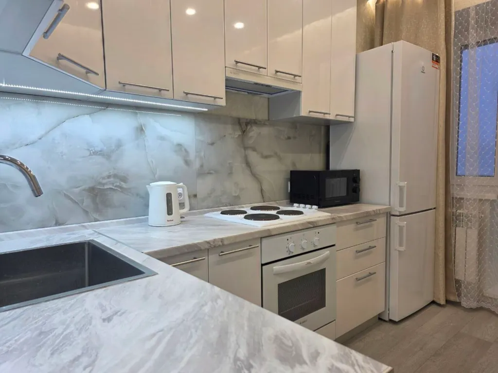 Светлая квартира у моря