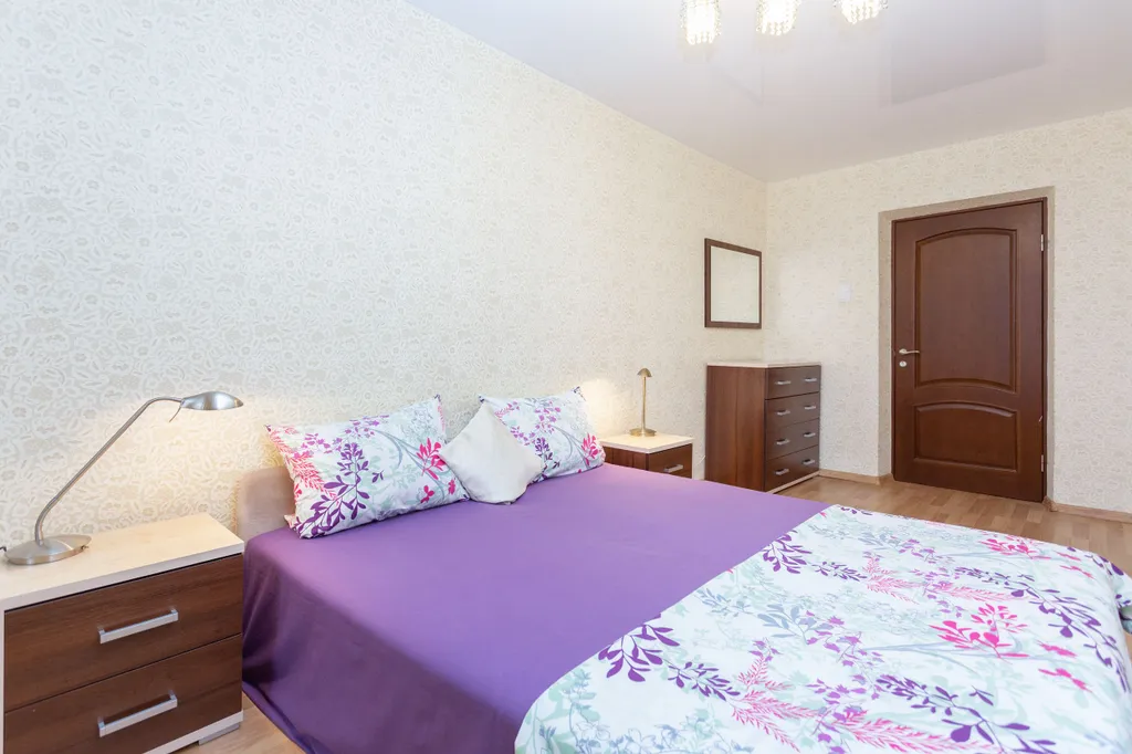 Просторная 3-х комнатная квартира возле станции метро Молодежная