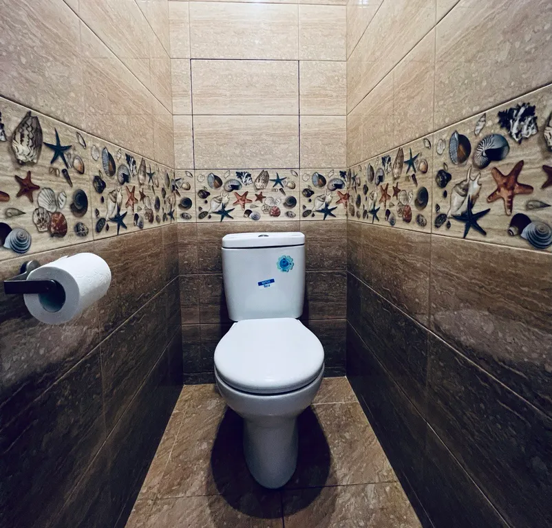 Просторная евротрешка рядом с метро и видом на набережную