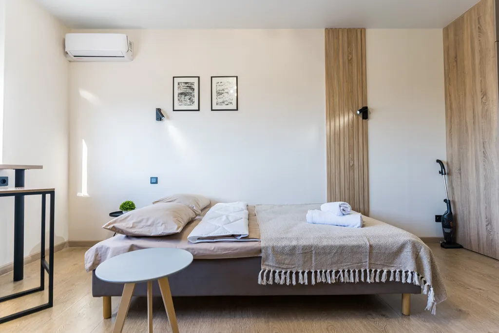 Стильная студия в ЖK Ceмeйный  от LetoApart