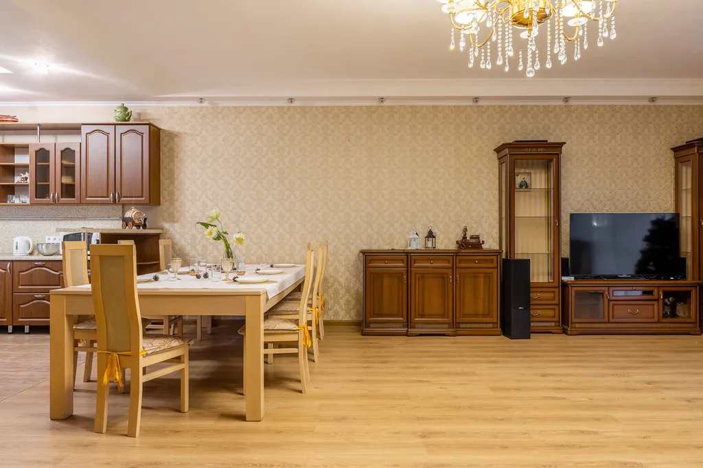 Большой коттедж на берегу Волги