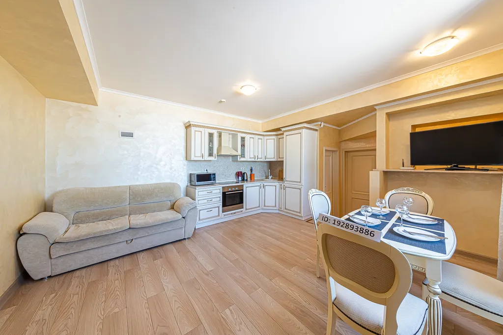 Квартира с видом на море.