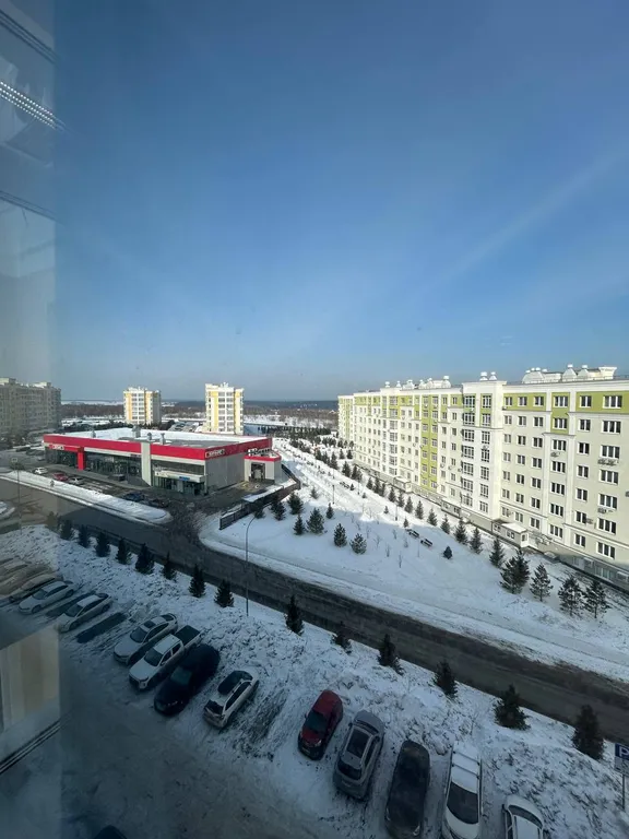 Стильная квартира с видом на лес