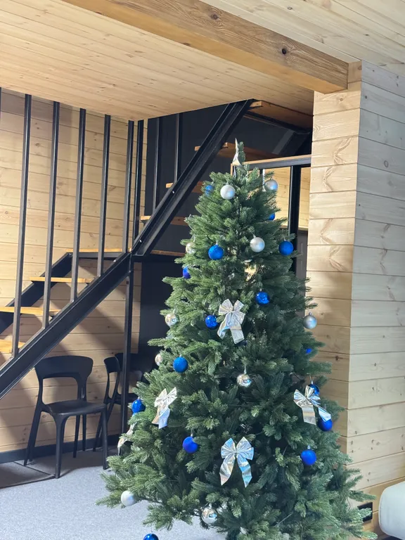 Двухэтажный дом с видом на горы База отдыха ПроЛес