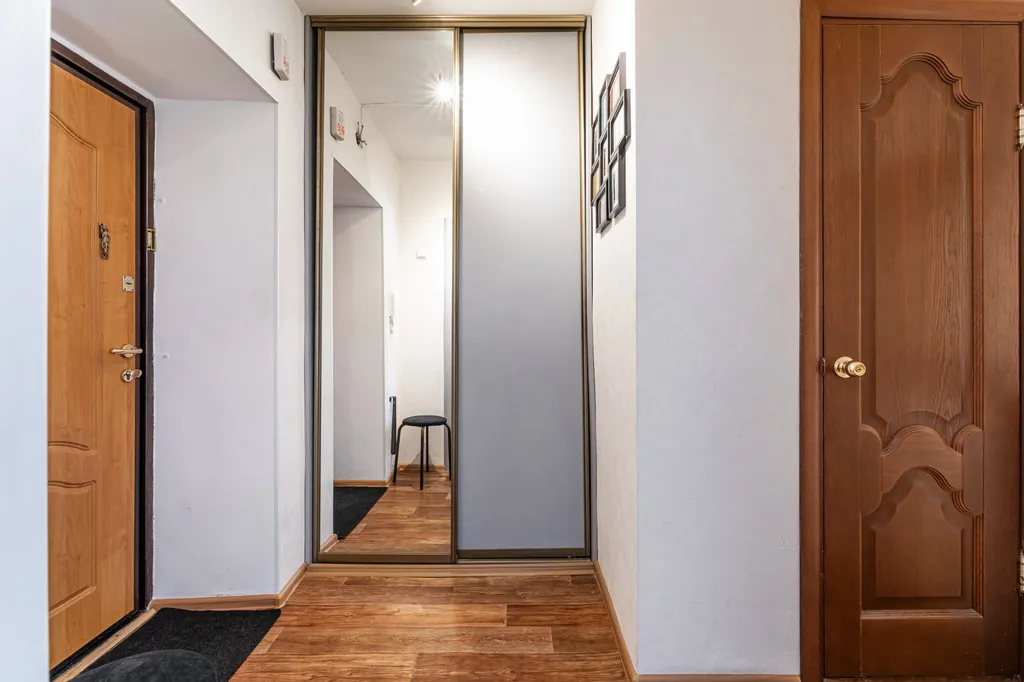 Уютная квартира Black and red house