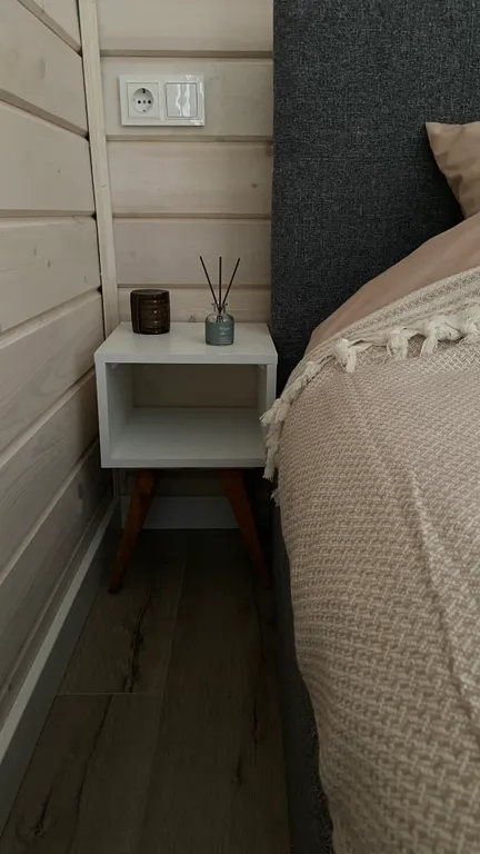 Gray дом в стиле барнхаус с видом на лес