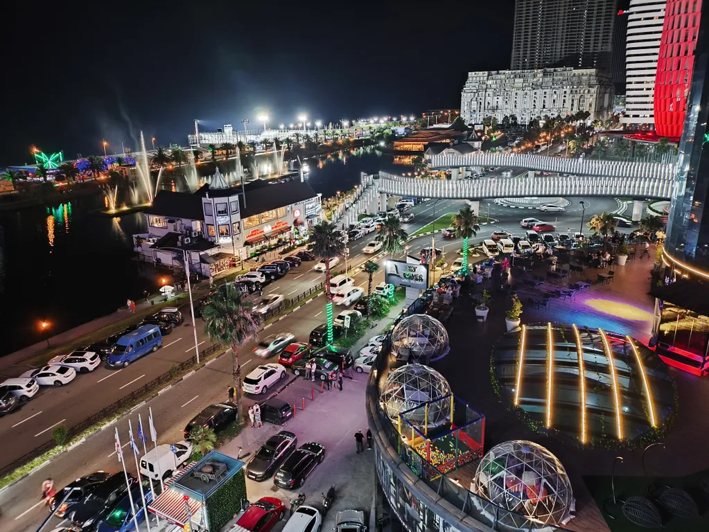 Апартамент-студия на первой линии от моря с танцующими фонтанами