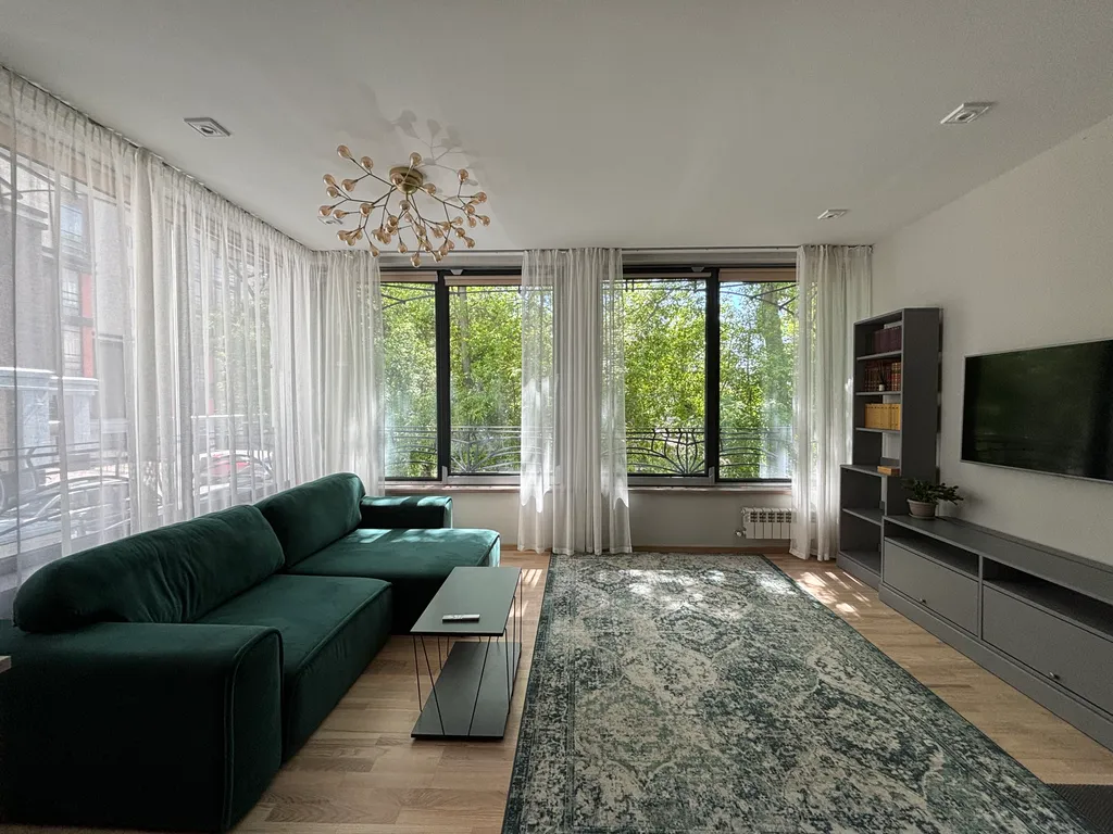 Современная двухуровневая квартира в самом центре города