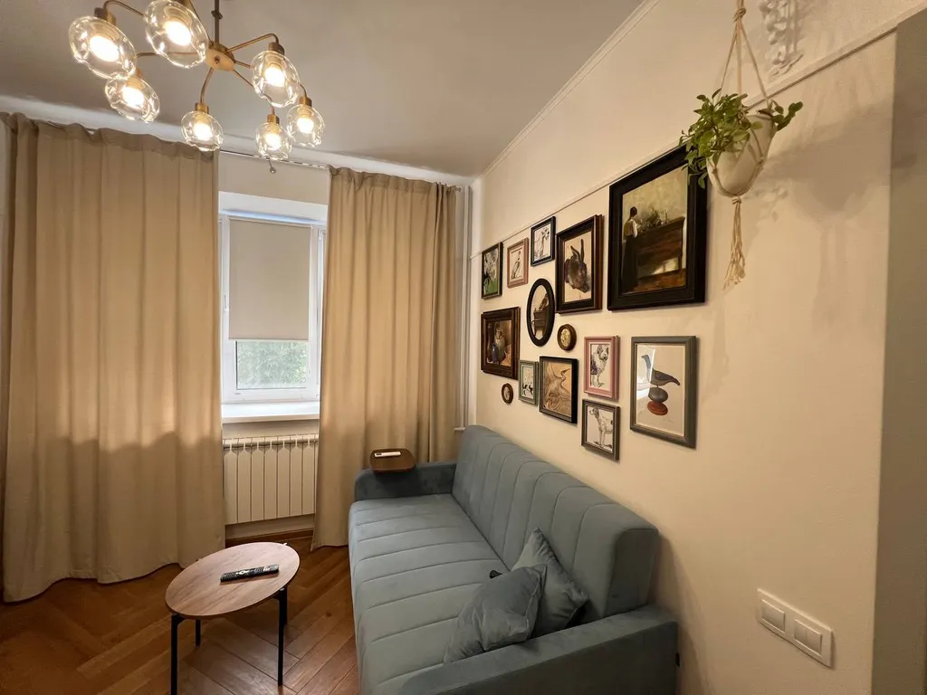 Квартира с современным минимализмом и винтажным шармом