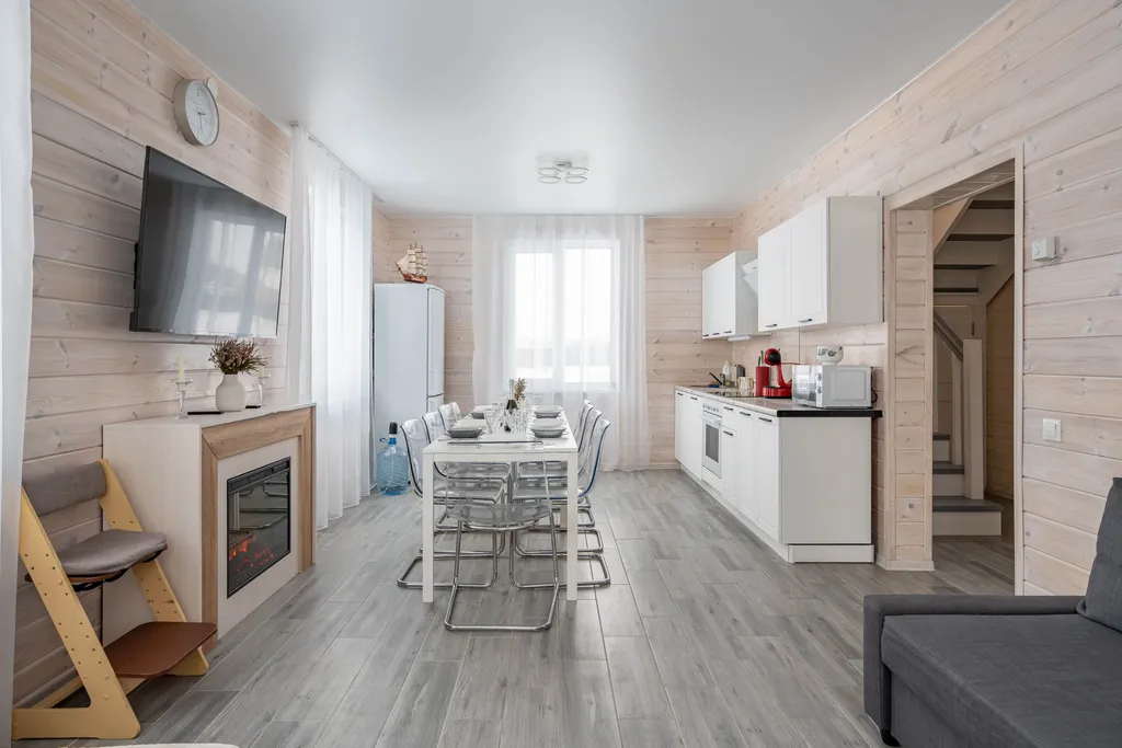 Коттедж Уютный просторный дом у лесного озера — Ларионово