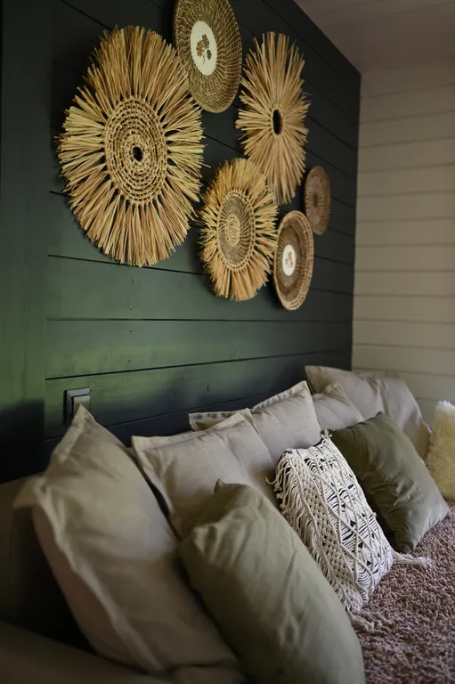 Уютный домик с горячей купелью, в окружении соснового леса