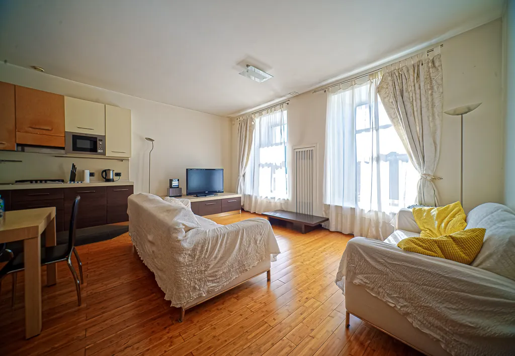 Квартира Квартира с видом на Аничков мост и Фонтанку, до 5 гостей — Санкт-Петербург