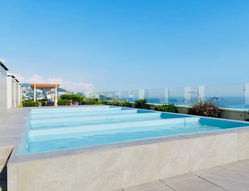 Дизайнерские апартаменты в центре города