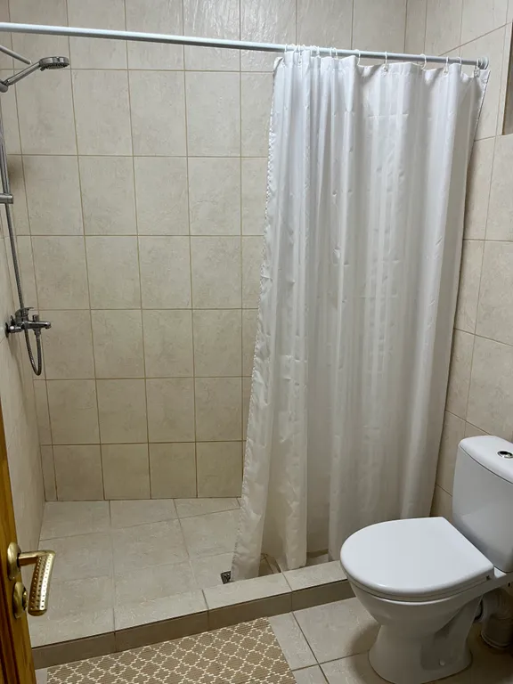 Уютный домик в сосновом бору на берегу моря