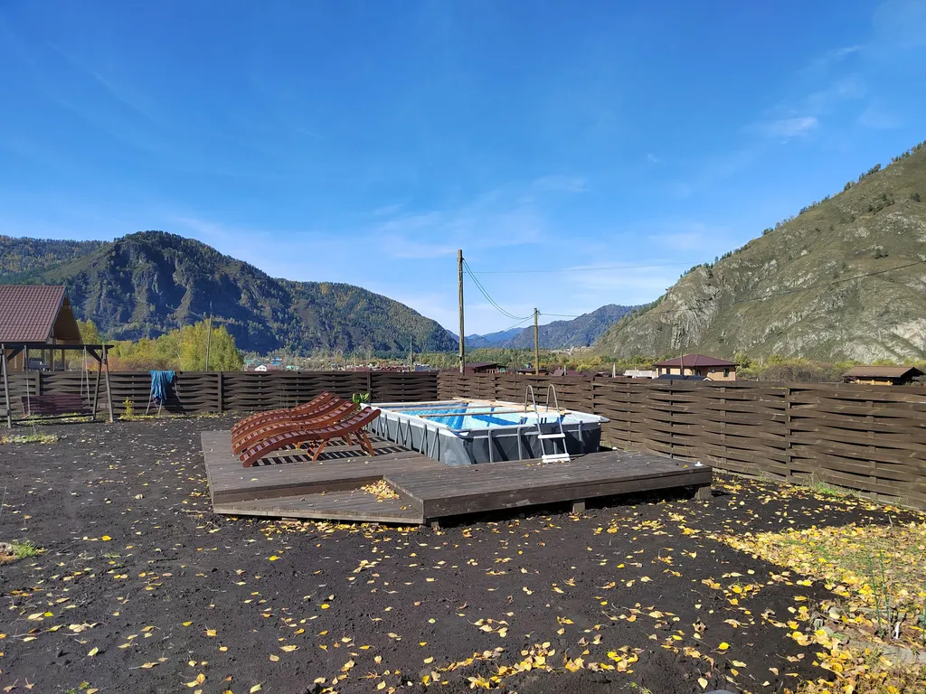 Уютный домик с видом на горы