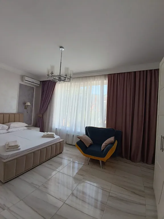 3-комнатная Квартира — аренда посуточно в Геленджик