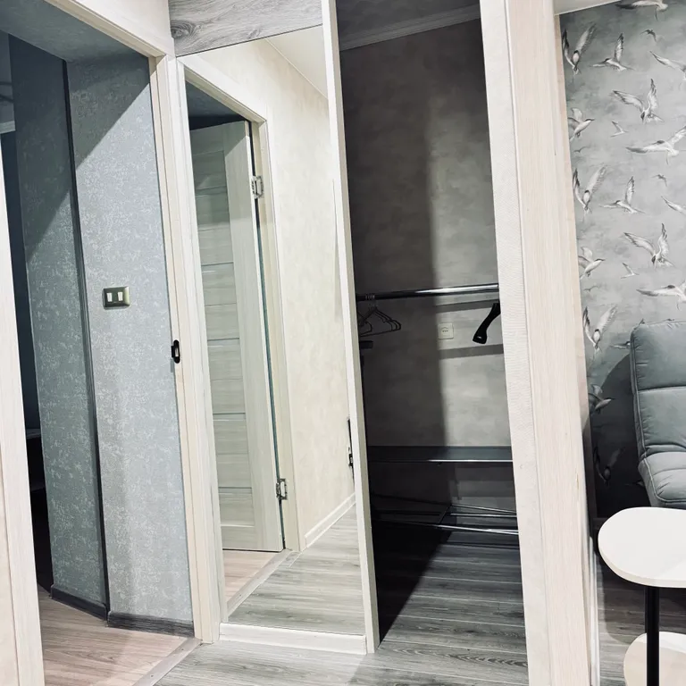 Уютная двухкомнатная квартира напротив ЖД вокзала