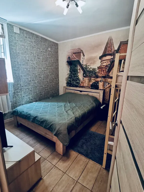 Квартира с отдельным входом и своим двориком