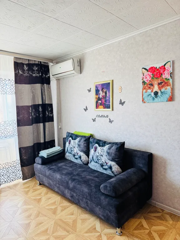 Уютная квартира в центре города с видом на море