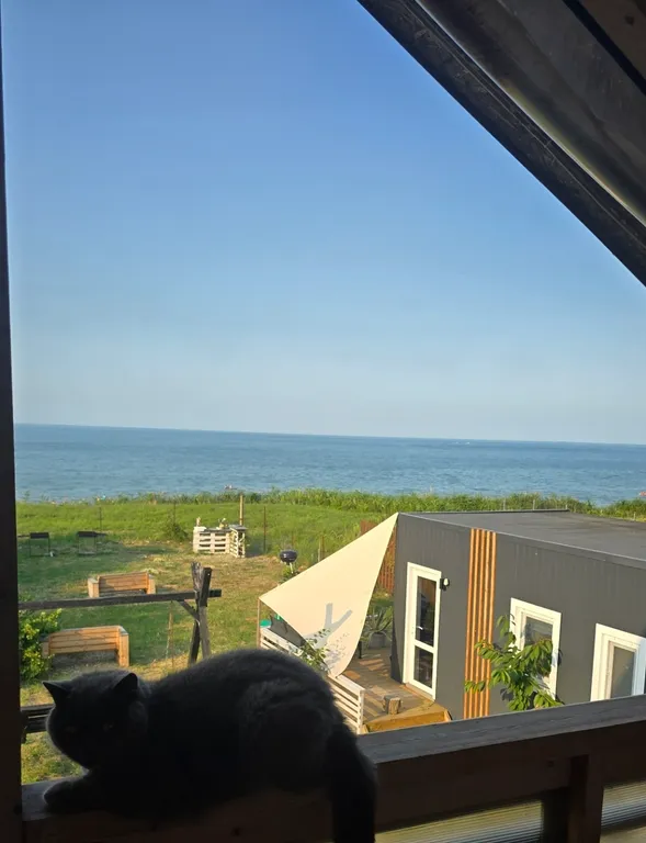 Коттедж Дом-студия Атмосфера с панорамой Азовского моря — Кучугуры