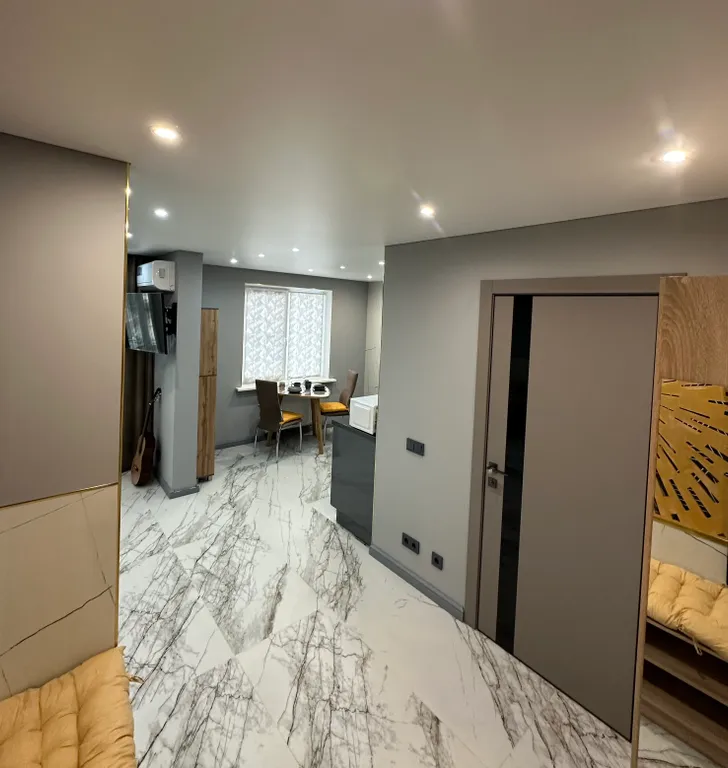 Студия премиум класса в самом центре города.